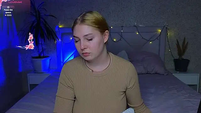 Catherine River online show from 21, 3, 2026