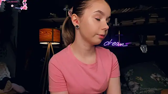 DominikaElis online show from 23, 2, 2025