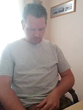 Snapshot of mrtickle1000 chatting on 21, 7, 2026 mrtickle1000 online show from 21, 7, 2026
