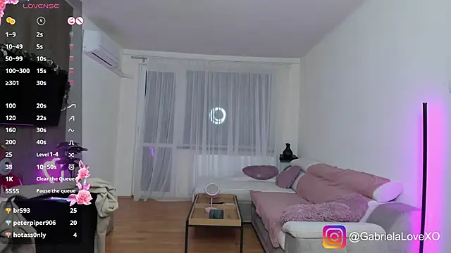 Snapshot of GabrielaLove_ chatting on 19, 2, 2025 GabrielaLove online show from 19, 2, 2025