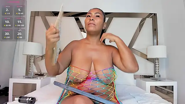 OliviaBurning online show from 14, 2, 2025