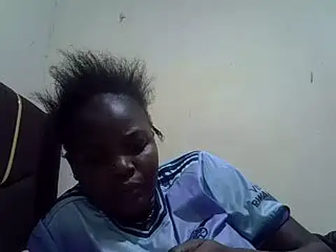 Snapshot of pretty_vivy chatting on 17, 2, 2025 pretty vivy online show from 17, 2, 2025