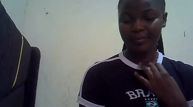 Snapshot of pretty_vivy chatting on 3, 3, 2025 pretty vivy online show from 3, 3, 2025