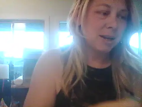 Snapshot of burrkitty chatting on 9, 10, 2025 burrkitty online show from 9, 10, 2025