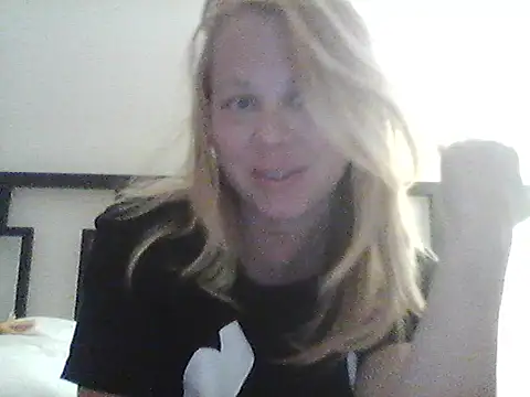 Snapshot of burrkitty chatting on 20, 11, 2025 burrkitty online show from 20, 11, 2025