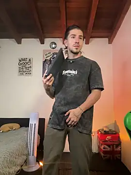 Valentino Xander online show from 27, 4, 2026