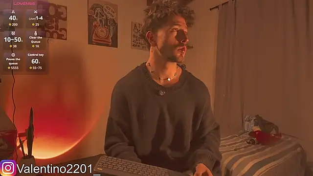 Valentino Xander online show from 27, 6, 2026