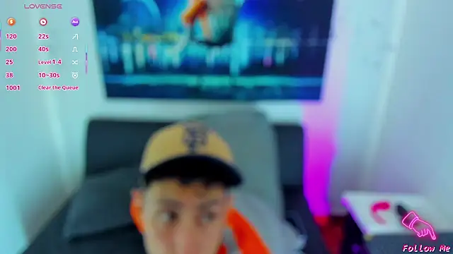 Piggy Eddy online show from 18, 11, 2025