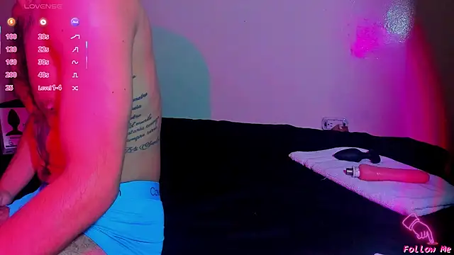 Piggy Eddy online show from 28, 4, 2026