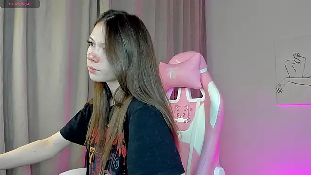 Snapshot of Nicole_Charm chatting on 19, 2, 2025 Nicole Charm online show from 19, 2, 2025