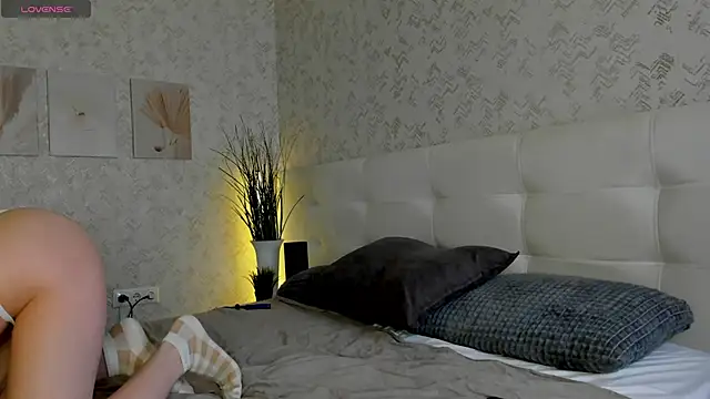 Snapshot of Nicole_Charm chatting on 15, 9, 2025 Nicole Charm online show from 15, 9, 2025