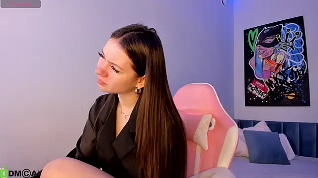 Nicole Charm online show from 23, 4, 2026