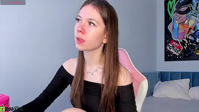 Nicole Charm online show from 27, 4, 2026