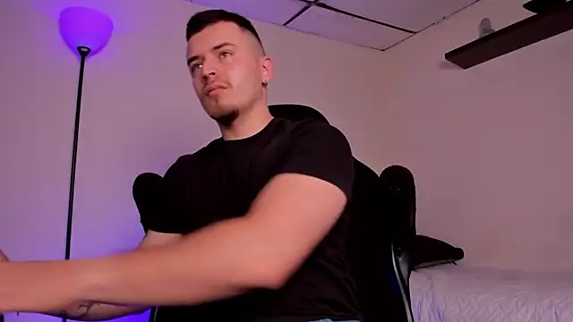 james connor2 online show from 15, 11, 2025