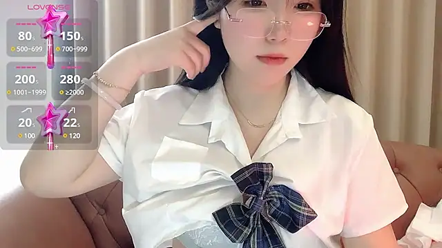 NickiBloom online show from 22, 2, 2025