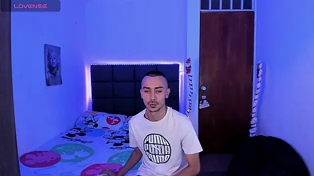 steven hott8 online show from 15, 12, 2024