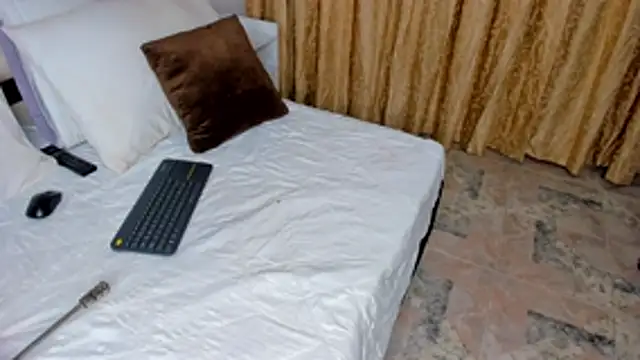 CintiaVega online show from 6, 11, 2025