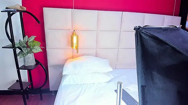 Amberluy online show from 27, 4, 2026