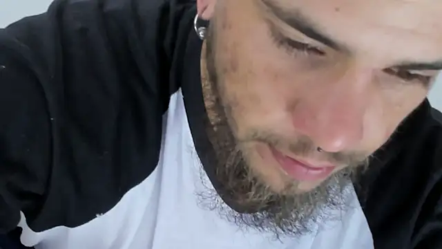 Beard xox online show from 24, 10, 2025