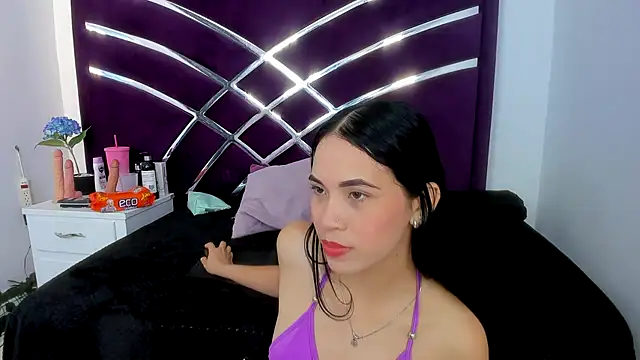 Snapshot of MaiteHT chatting on 12, 1, 2025 MaiteHT online show from 12, 1, 2025