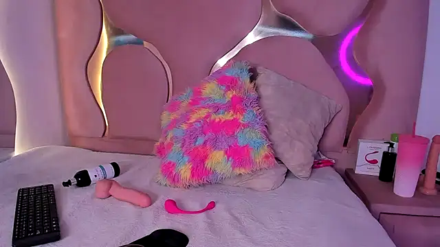 Snapshot of MaiteHT chatting on 3, 3, 2025 MaiteHT online show from 3, 3, 2025