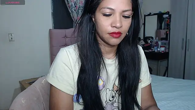 Snapshot of makennaa_ chatting on 21, 7, 2026 makennaa online show from 21, 7, 2026