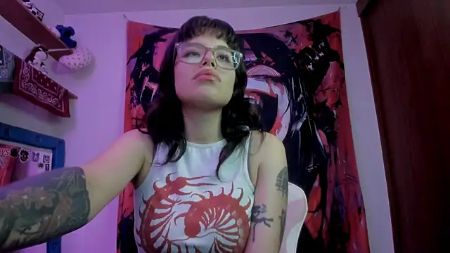 Lucyfx666 online show from 25, 4, 2026