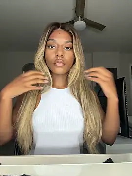 Bettyboop098 online show from 14, 3, 2026