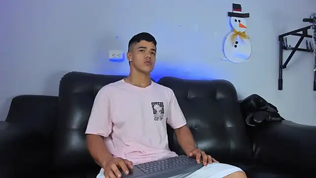 Rob saenz  online show from 20, 12, 2024