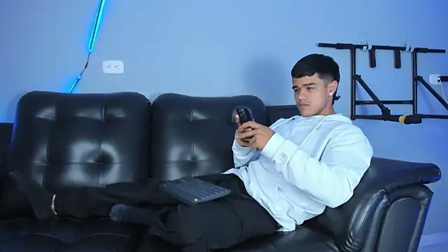 Rob saenz  online show from 15, 3, 2025