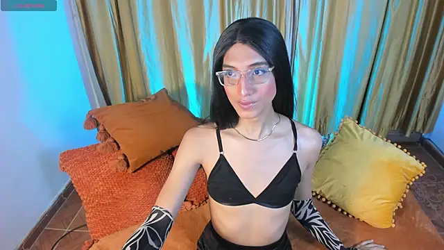 CharlotteLauren online show from 24, 7, 2026