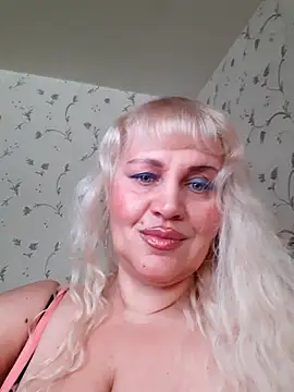 IsabellaBoni online show from 25, 11, 2025