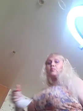 IsabellaBoni online show from 5, 5, 2026