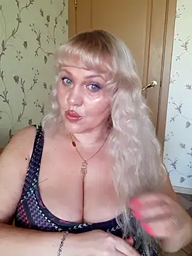 IsabellaBoni online show from 12, 5, 2026