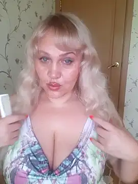IsabellaBoni online show from 13, 6, 2026