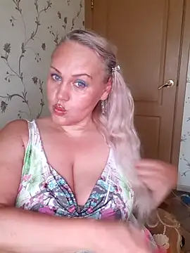 IsabellaBoni online show from 25, 6, 2026