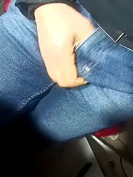 Snapshot of franko1987 chatting on 25, 2, 2025 franko1987 online show from 25, 2, 2025