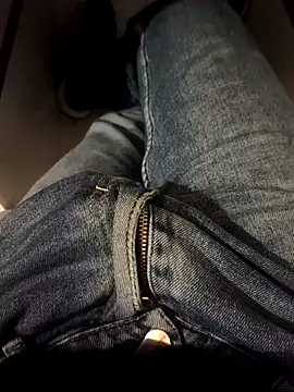 Snapshot of franko1987 chatting on 3, 12, 2025 franko1987 online show from 3, 12, 2025