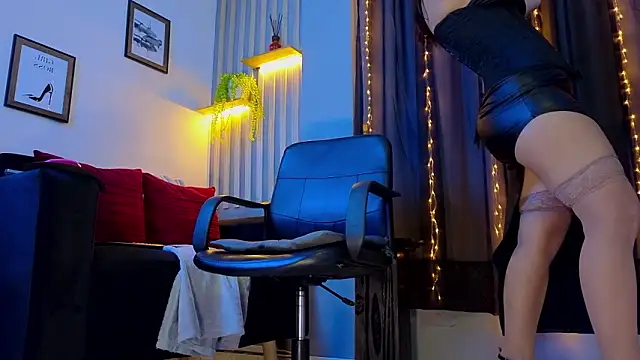 selena rogue online show from 10, 2, 2026