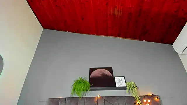 AmbarHills 1 online show from 18, 4, 2026