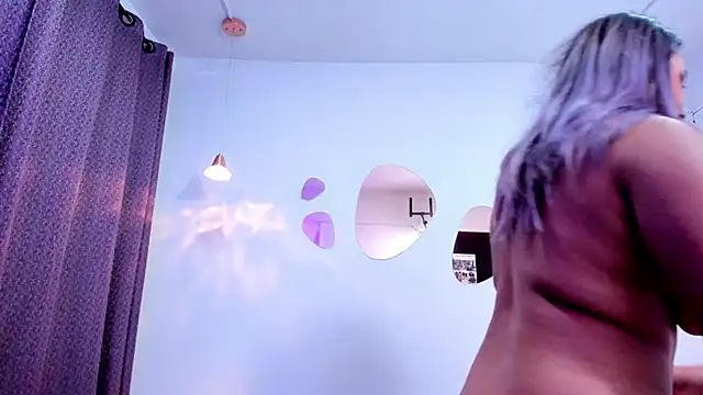 Snapshot of _Ameliie chatting on 4, 12, 2024 Ameliie online show from 4, 12, 2024