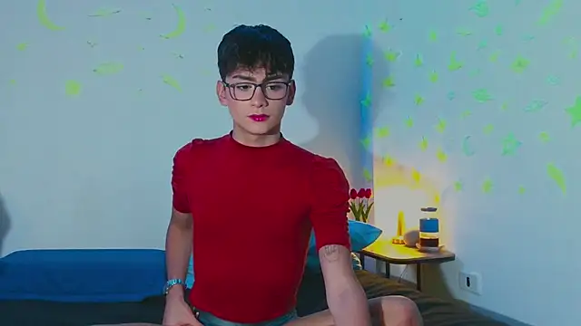 Snapshot of arnold_laurent_ chatting on 3, 3, 2025 arnold laurent online show from 3, 3, 2025