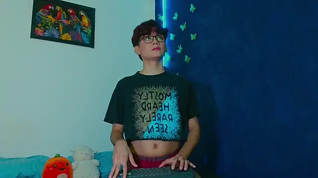 Snapshot of arnold_laurent_ chatting on 13, 11, 2025 arnold laurent online show from 13, 11, 2025