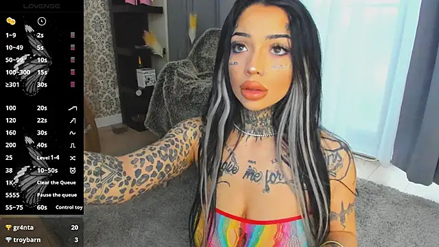 Snapshot of CreamyInkky_ chatting on 7, 3, 2025 CreamyInkky online show from 7, 3, 2025