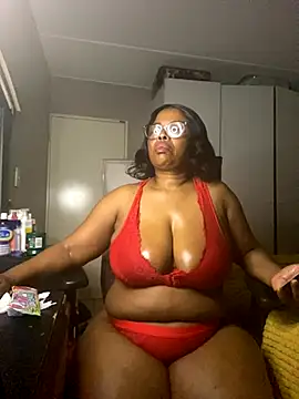 Nomthie online show from 25, 10, 2025