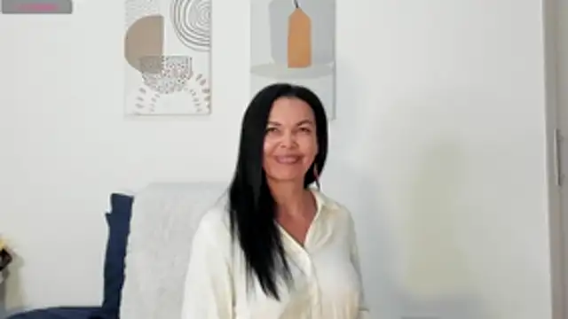 Evawalker  online show from 5, 3, 2026