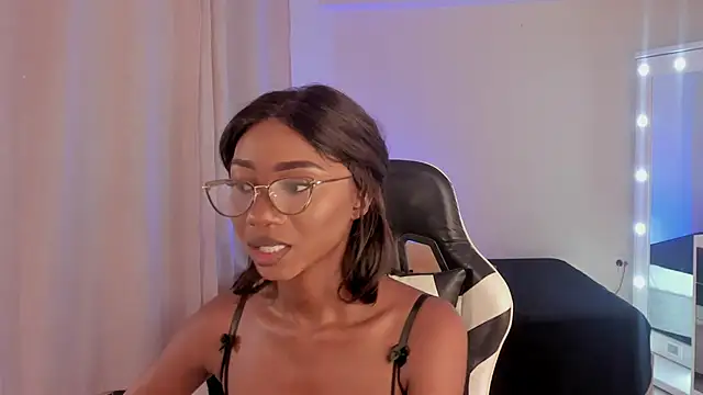 SavannahWildee online show from 27, 1, 2025