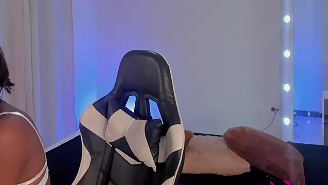 SavannahWildee online show from 29, 1, 2025