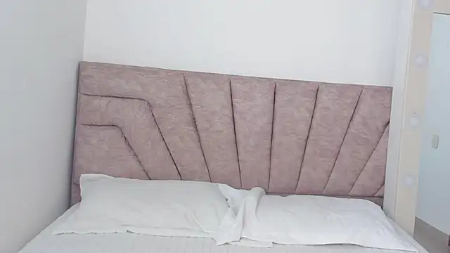 SavannahWildee online show from 20, 4, 2026