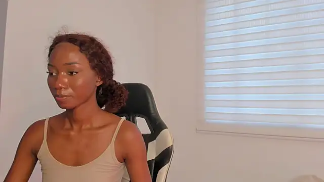 Snapshot of SavannahWildee chatting on 18, 6, 2026 SavannahWildee online show from 18, 6, 2026